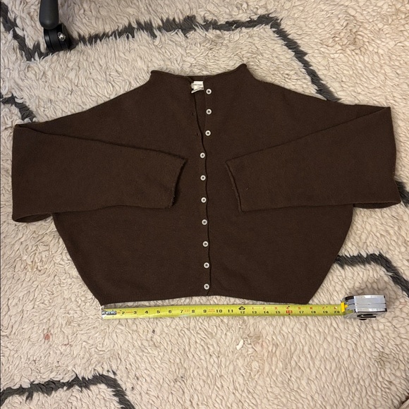James Street Co Peri Shrunken Cardigan - Picture 17 of 17